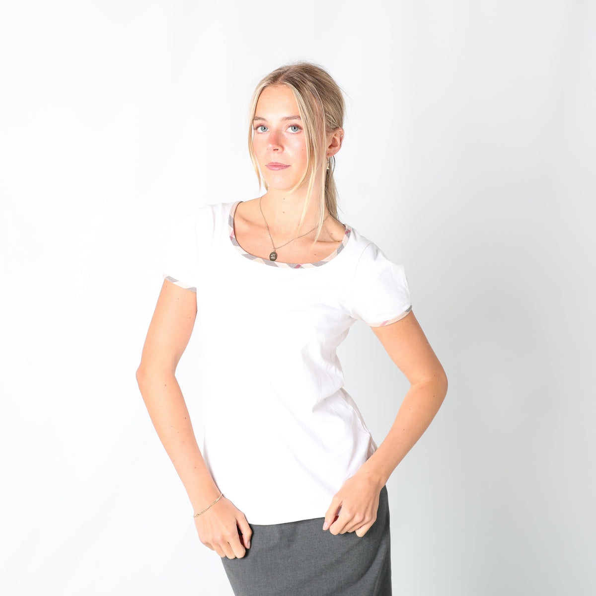 White 90s Burberry T-shirt (M)