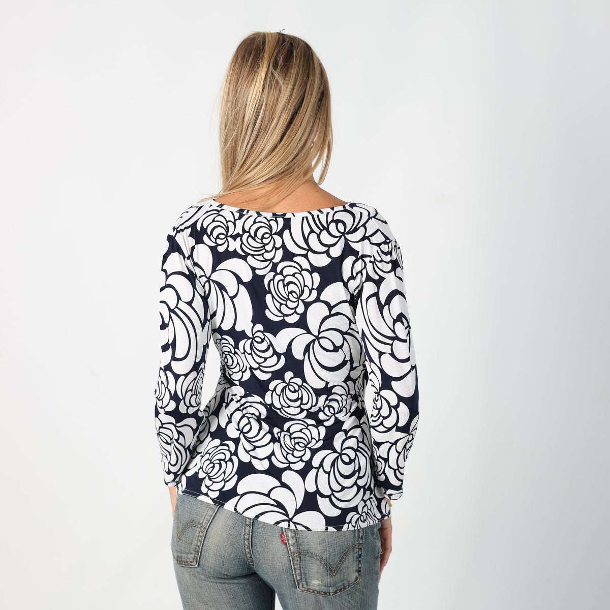 Ivory Y2K Esperance Blouse Floral (M)