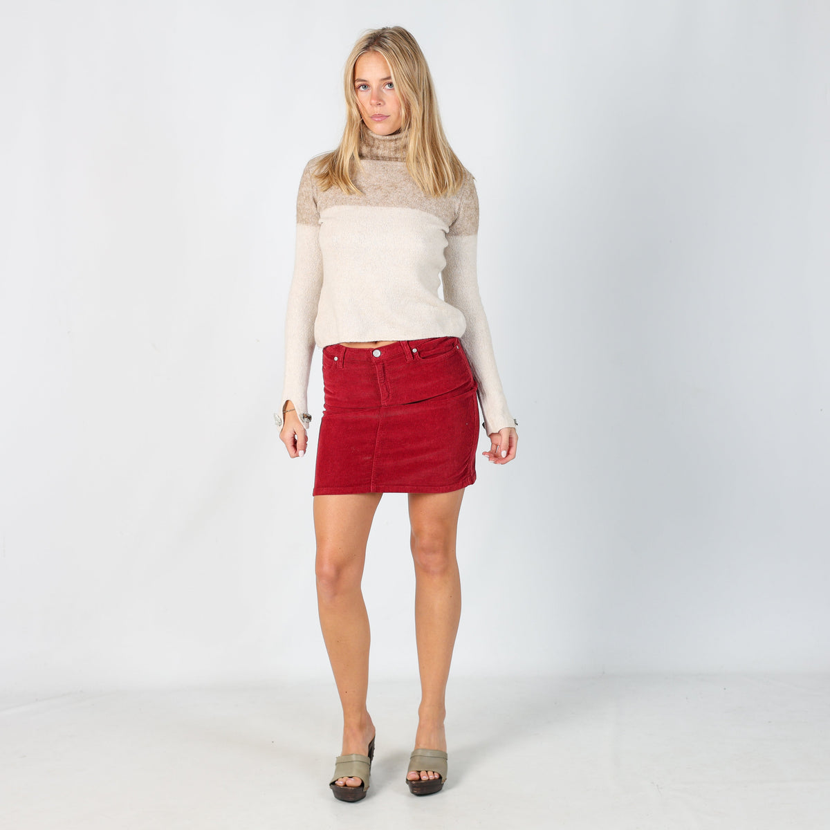 Red Y2K Onyx Woven Mini Skirt (S)