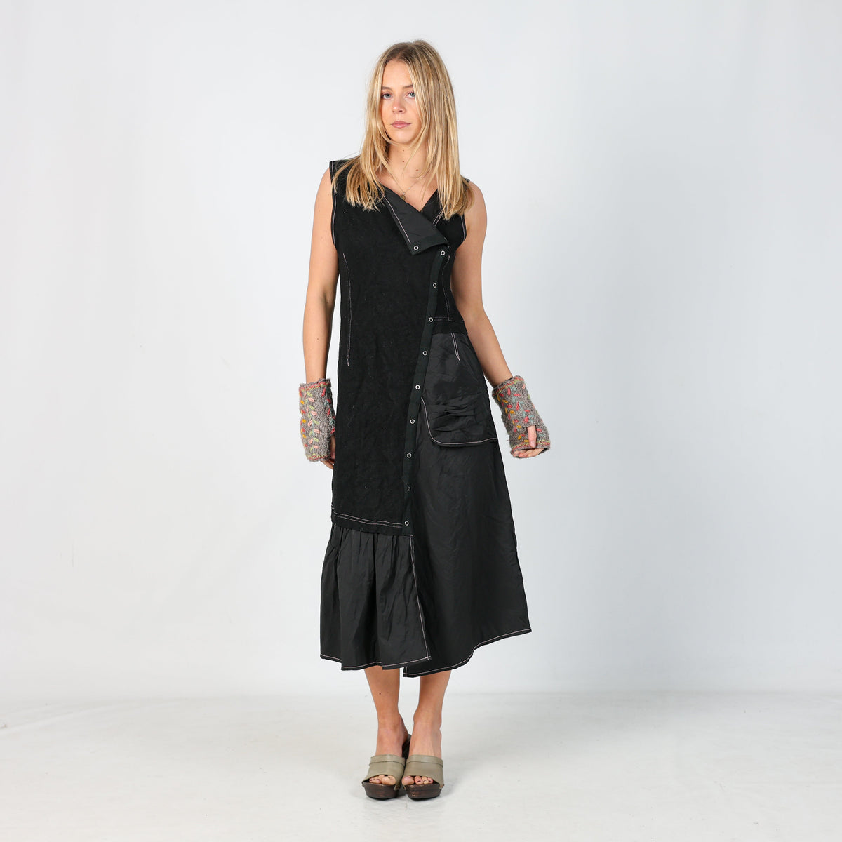 Black Y2K Areline Woven Midi Dress (S)