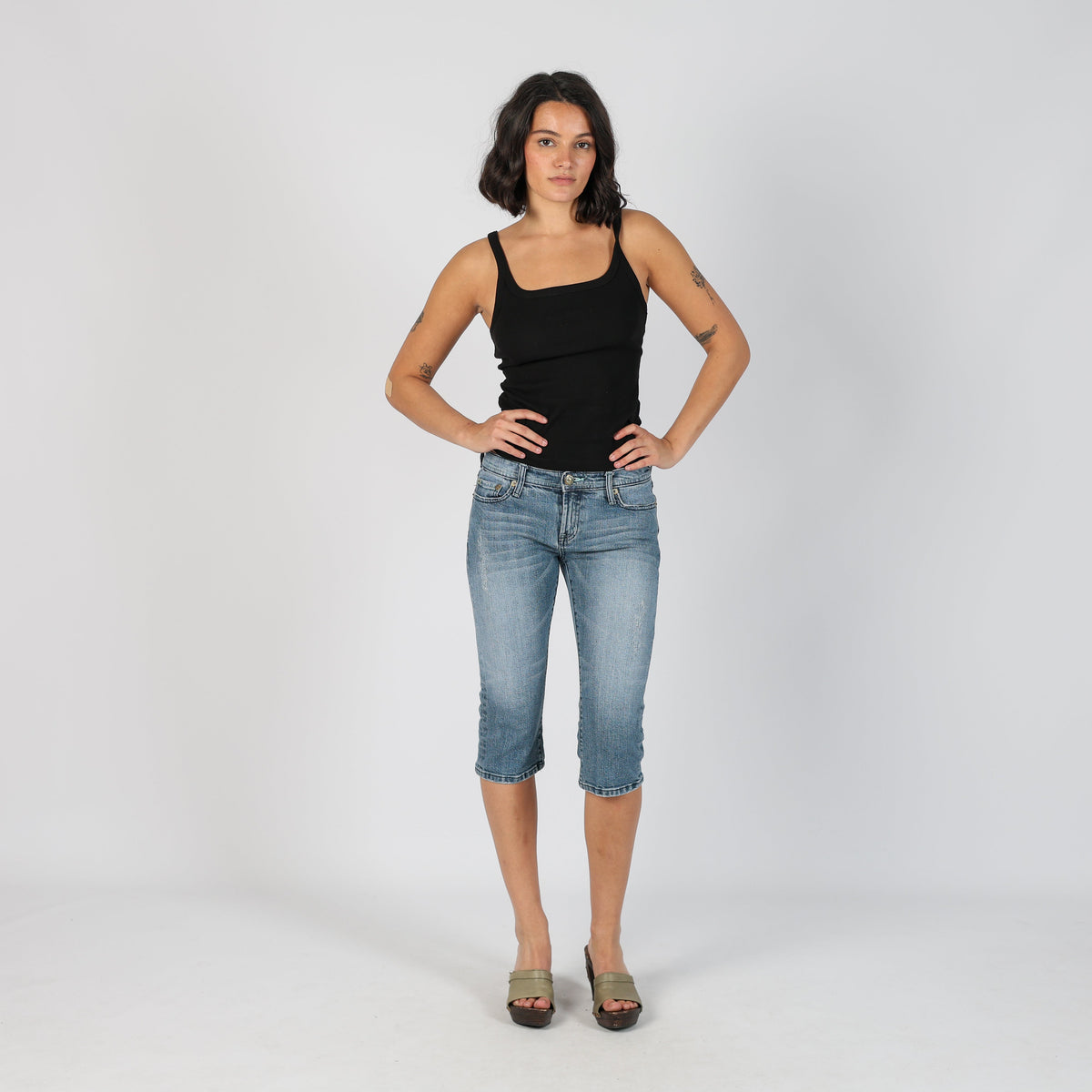 Light Blue Y2K 3/4 Jeans (XS)
