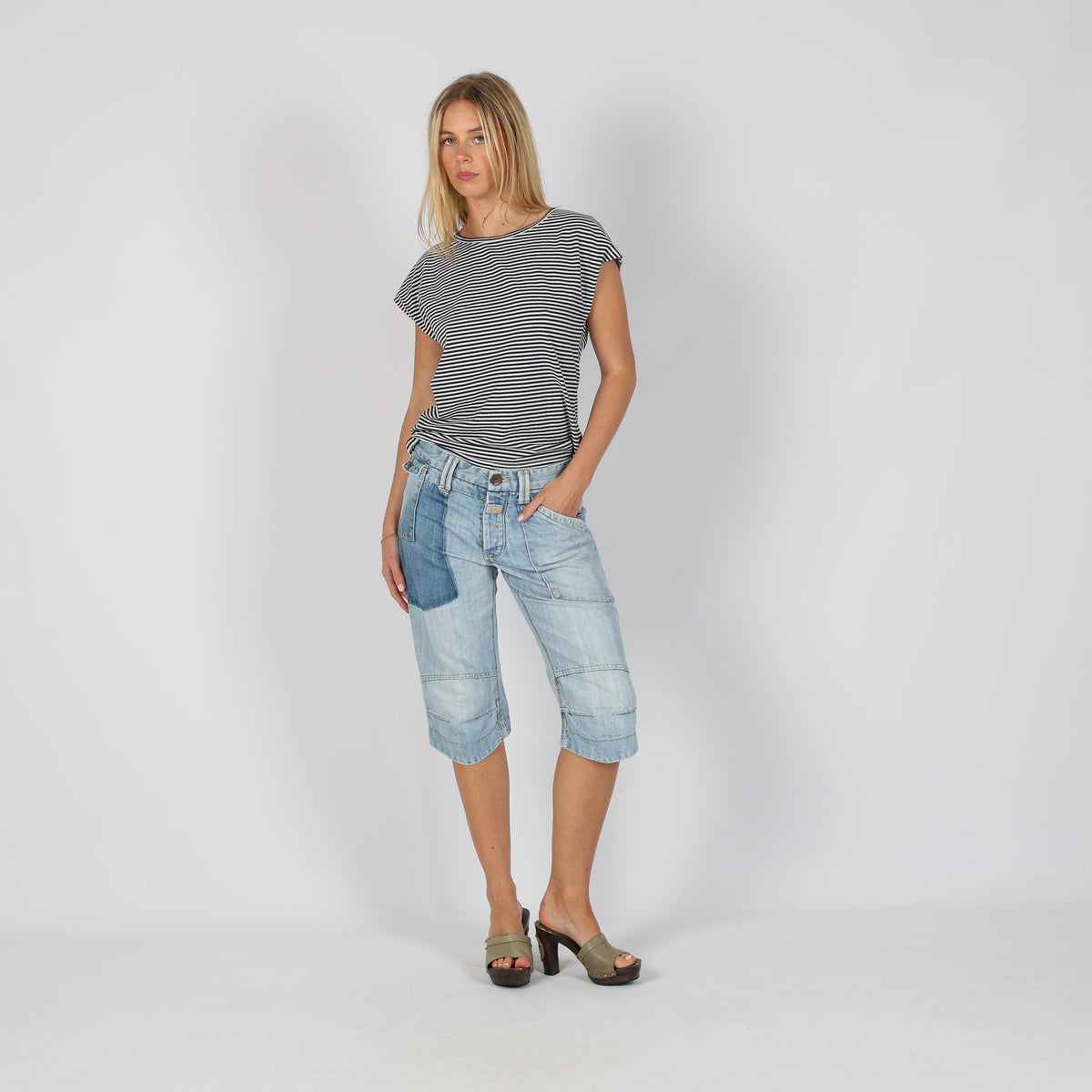 Light Blue 90s Jack & Jones 3/4 Jeans (S)