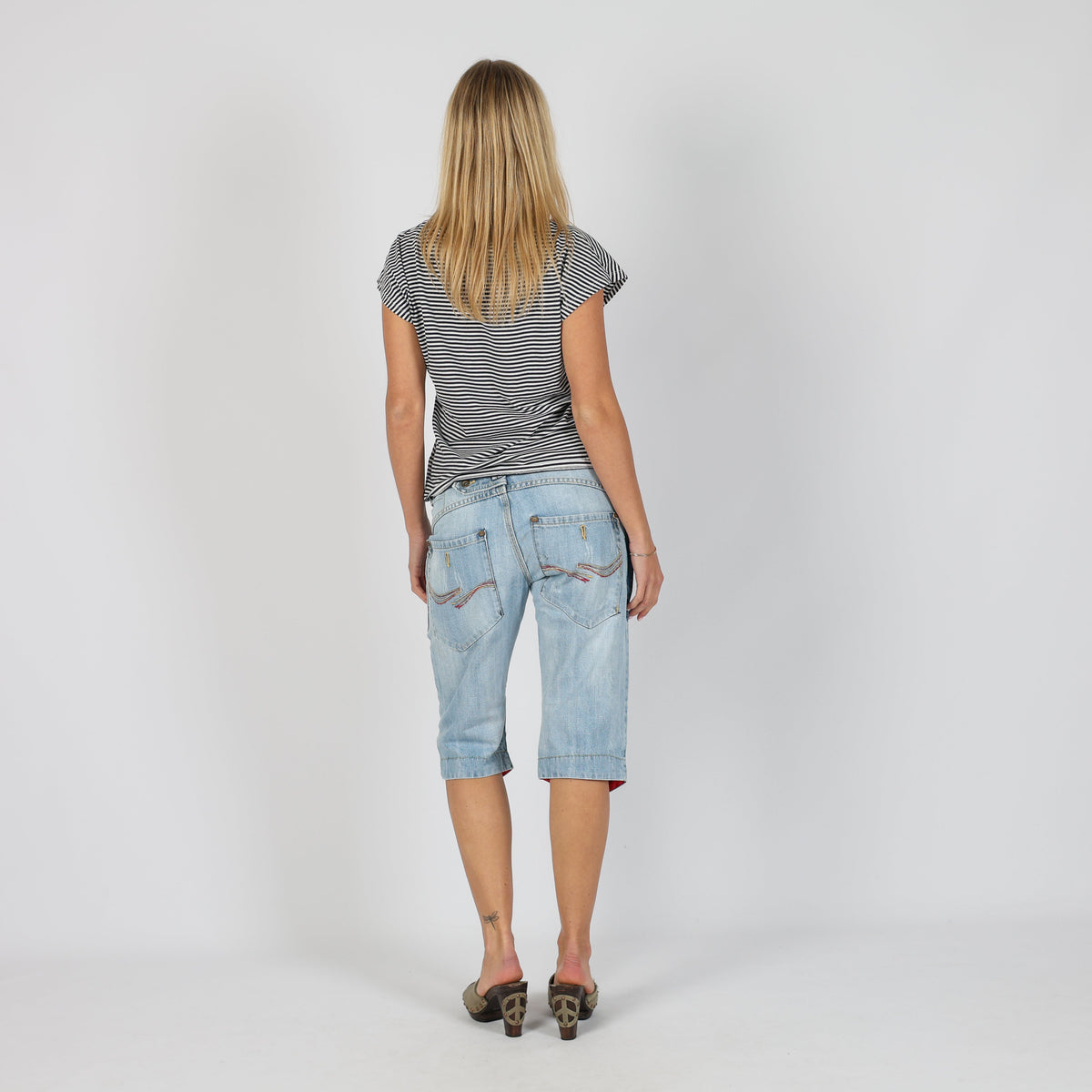 Light Blue 90s Jack & Jones 3/4 Jeans (S)