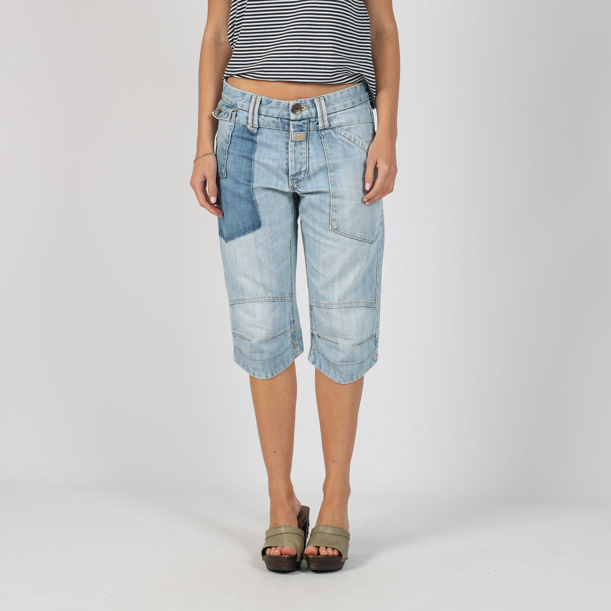 Light Blue 90s Jack & Jones 3/4 Jeans (S)