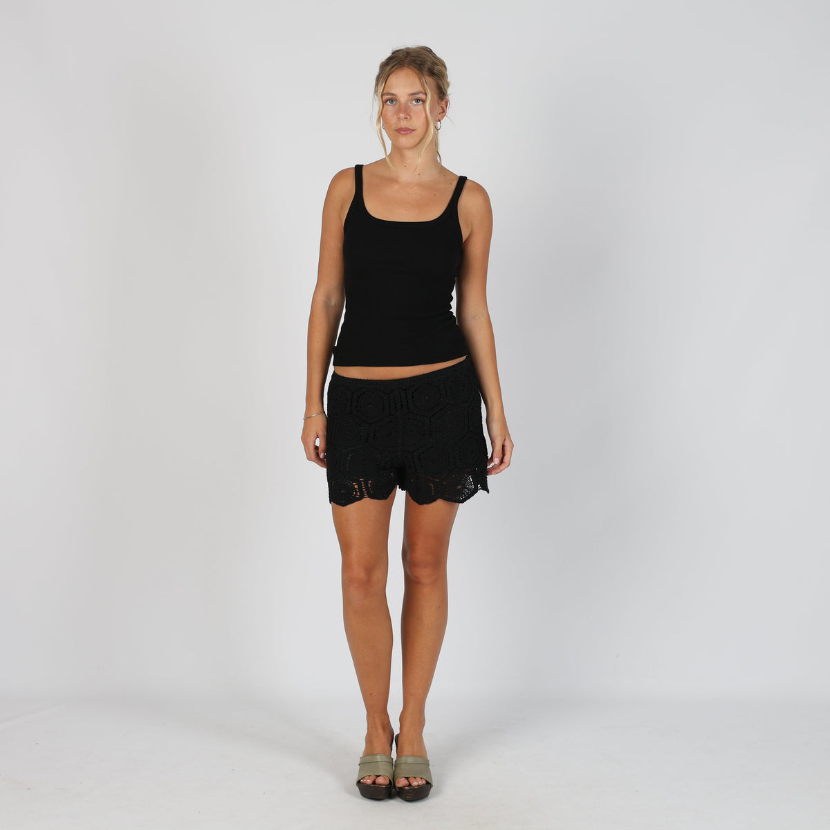 Black Y2K XLS Knitted Shorts (XS)