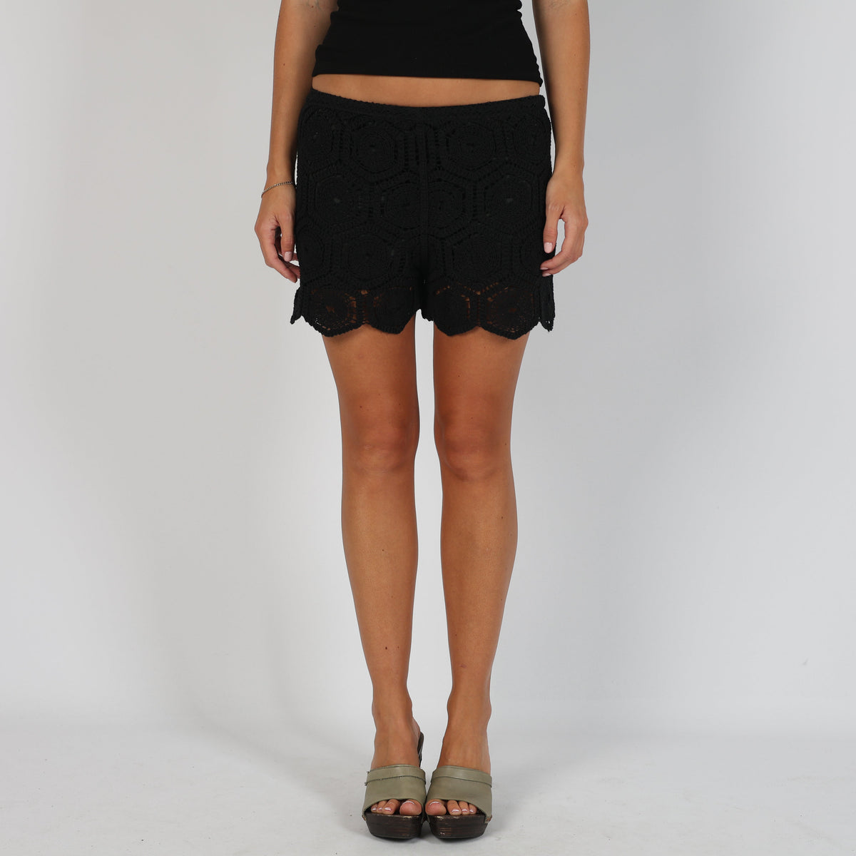 Black Y2K XLS Knitted Shorts (XS)