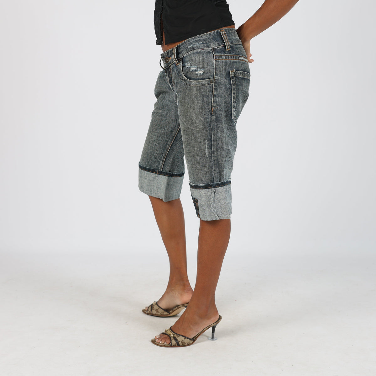 Blue Y2K 3/4 Jeans (M)
