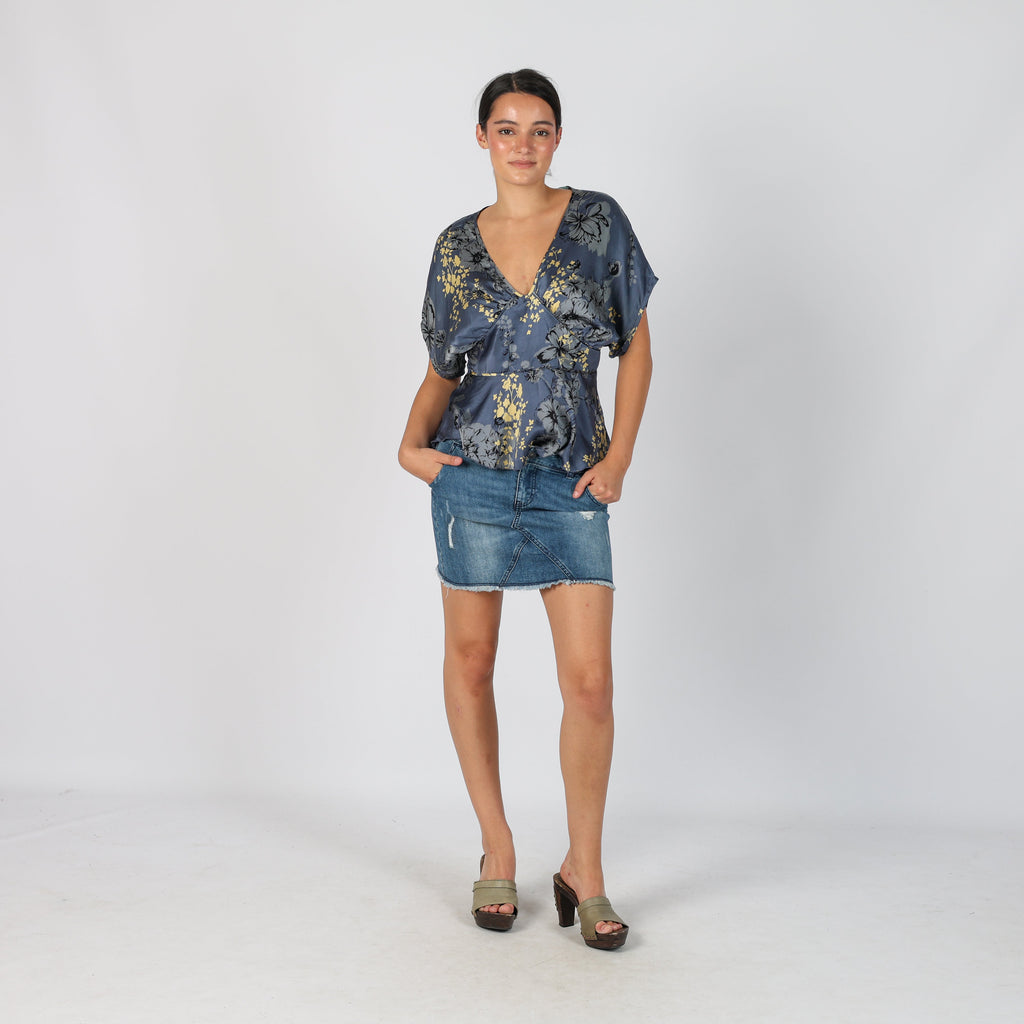 Blue Y2K United Colors of Benetton Denim Mini Skirt (S)