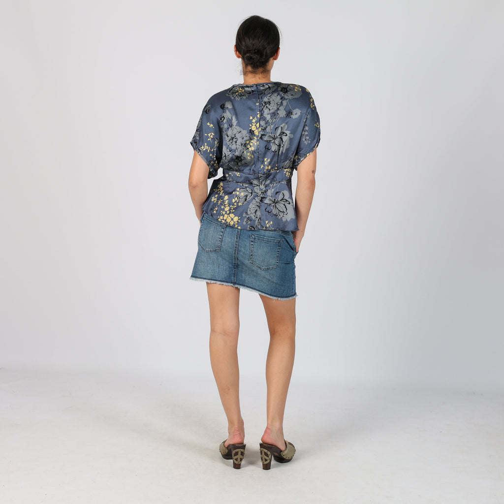 Blue Y2K United Colors of Benetton Denim Mini Skirt (S)