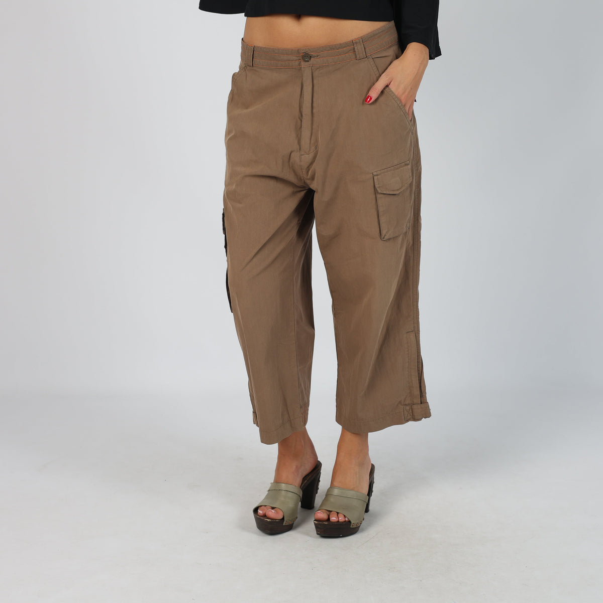 Brown Y2K Cargo Pants (M)