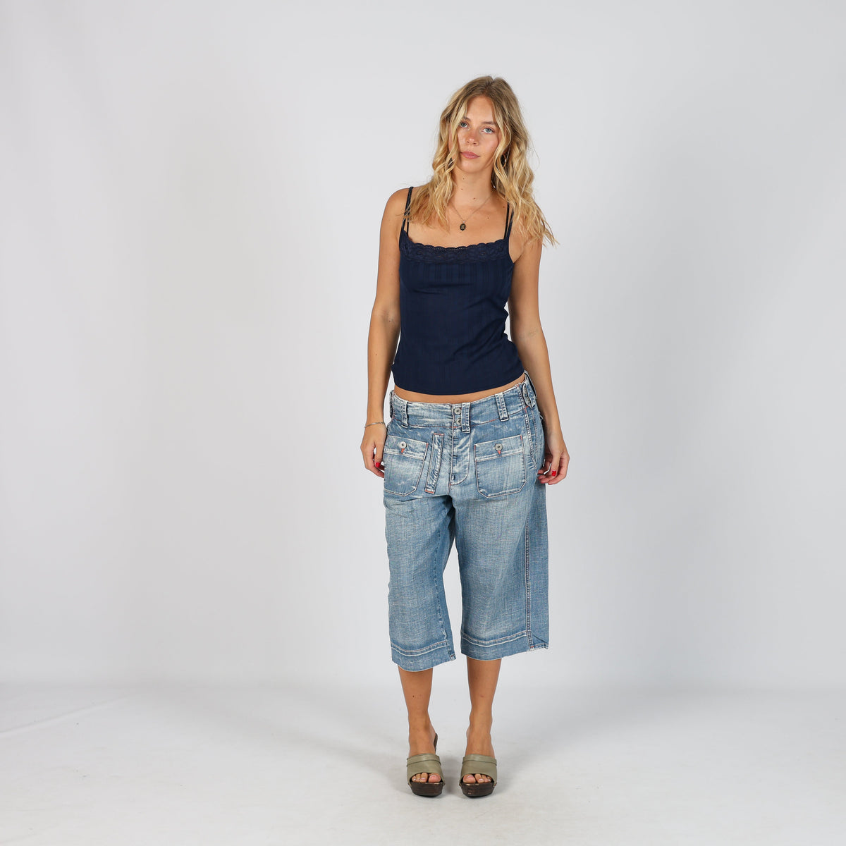 Light Blue Y2K Made in Italy 3/4 Jeans (M)