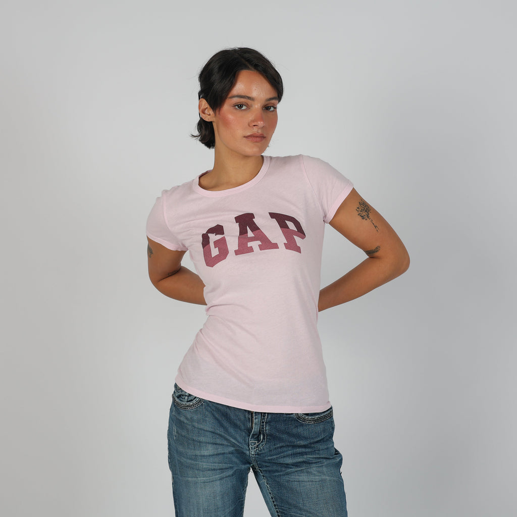 Baby Pink Y2K Gap T-shirt (S)