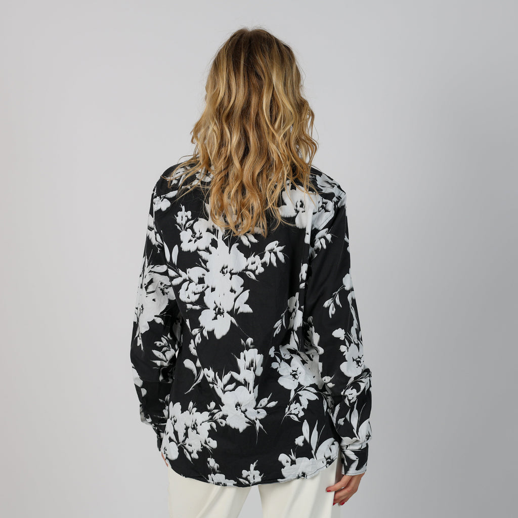 Black Y2K Guess Long Sleeve Top (XL)