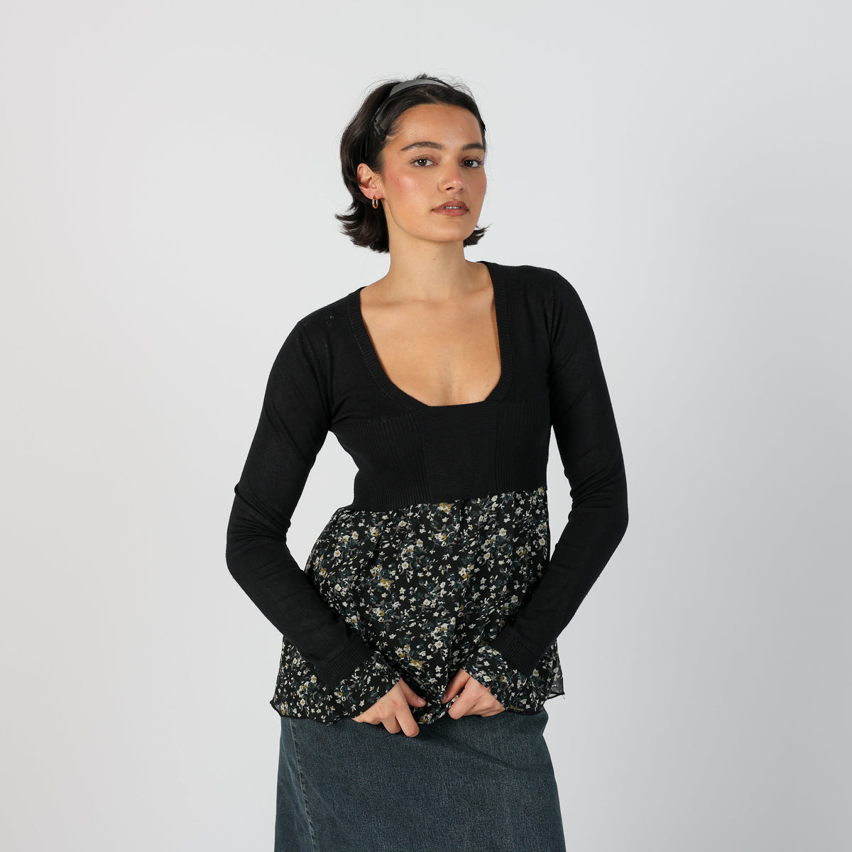 Black Y2K Guess Long Sleeve Top (S)