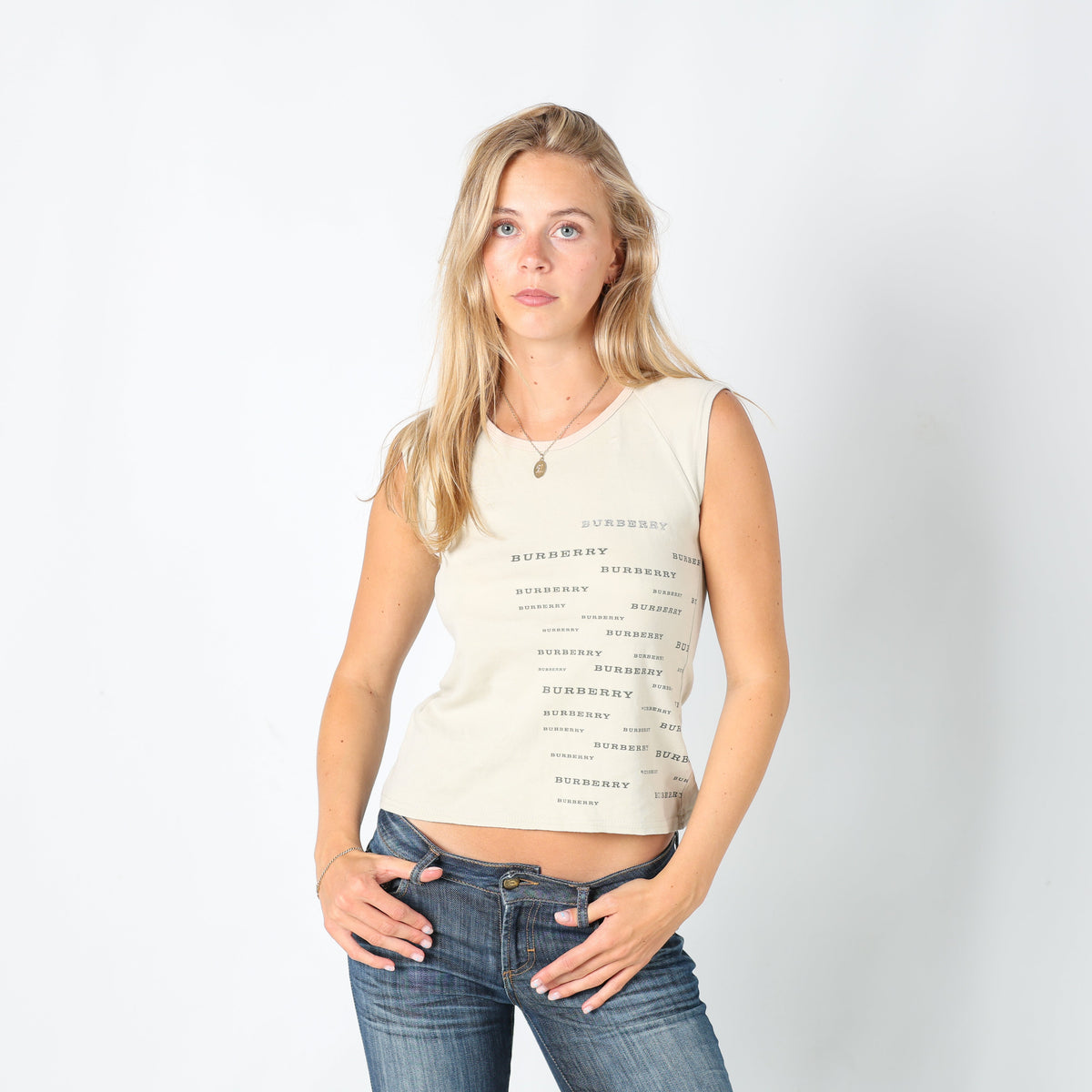 Beige Y2K Burberry T-shirt (S)