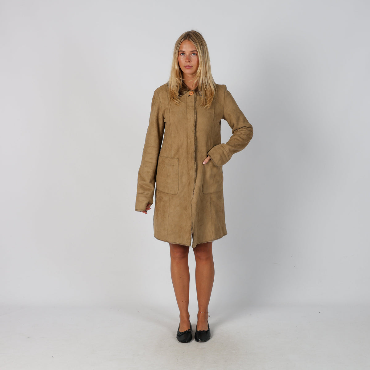 Beige Y2K Made in Italy Afghan Coat (M)
