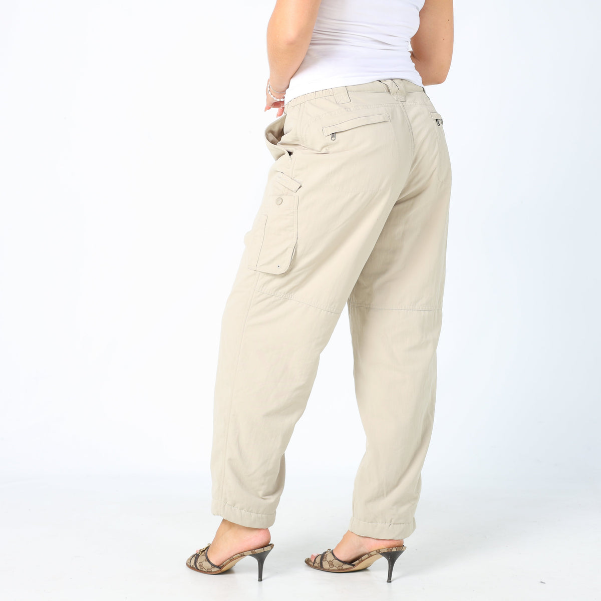 Beige Y2K Columbia Baggy Tech Pants (M)
