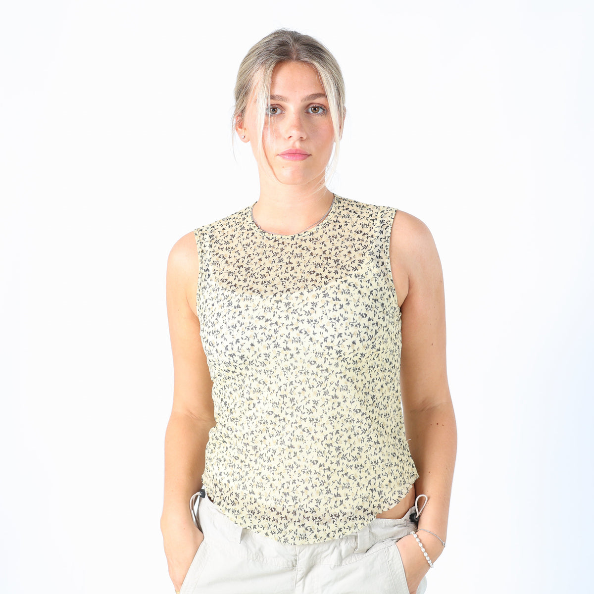 Cream Y2K T-shirt Floral Sheer (M)