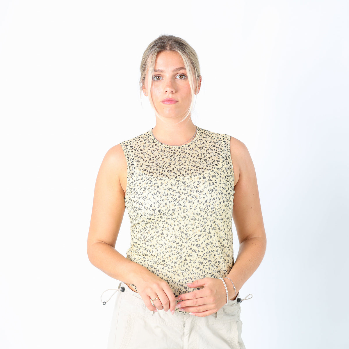 Cream Y2K T-shirt Floral Sheer (M)