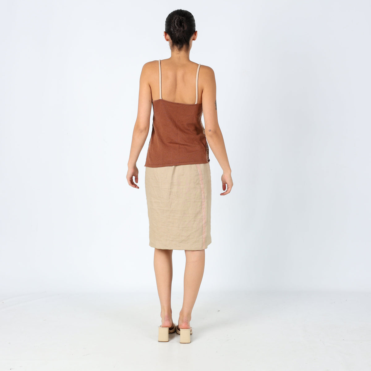 Tan 90s Valentino Woven Midi Skirt Linen Side Detail (8)