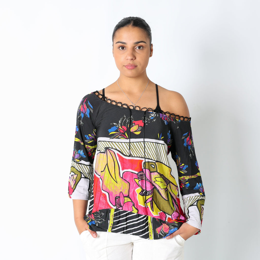 Black 90s Save The Queen Cami Off Shoulder Print (L)