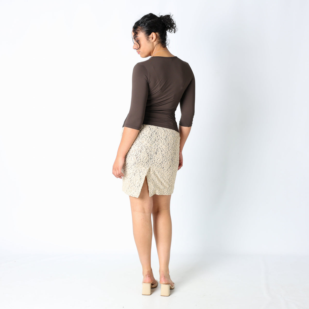 Cream 90s Moschino Woven Midi Skirt Pencil Shape Lace Detail (8)